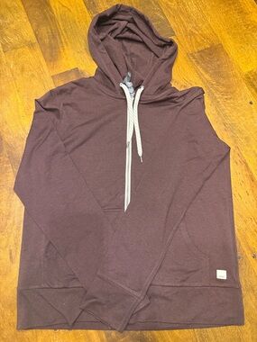 Vuori - Like new Women’s Performance Halo zip up Brown-Size Small